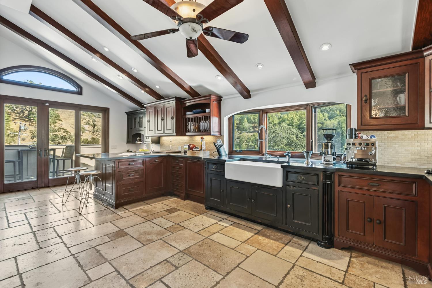 103 Holstein Rd