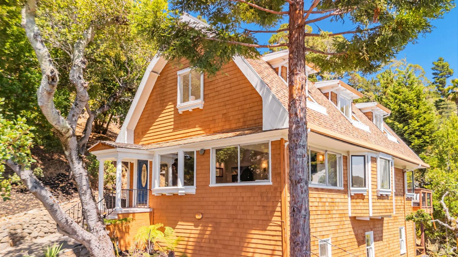 47 Coronet Ave