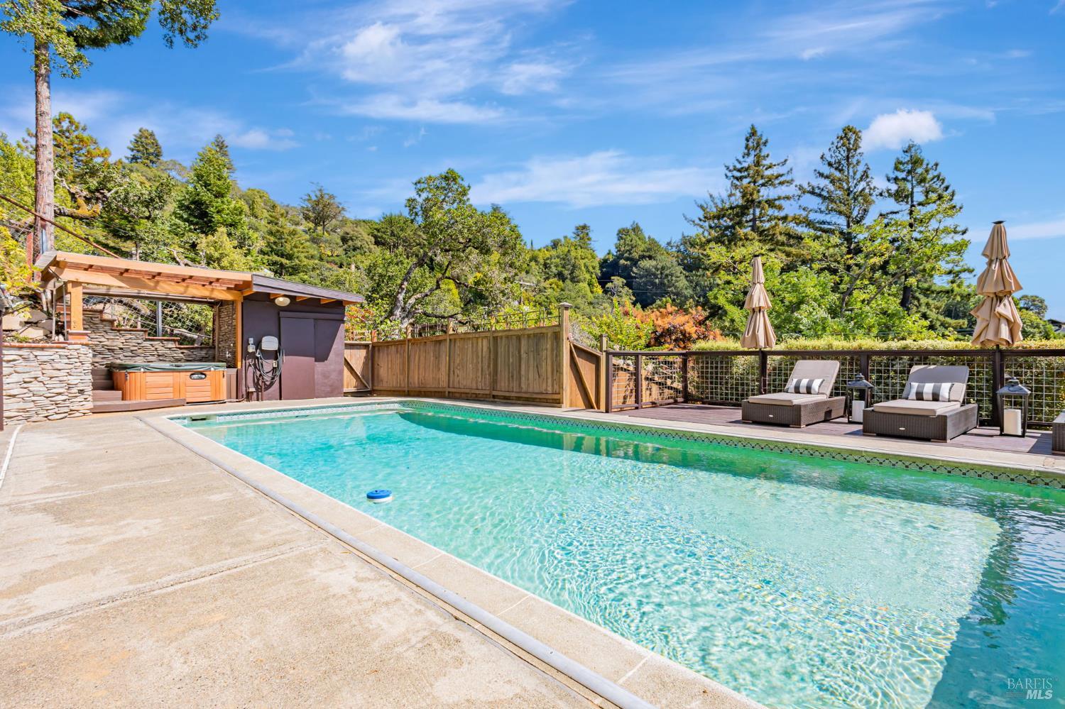 47 Coronet Ave
