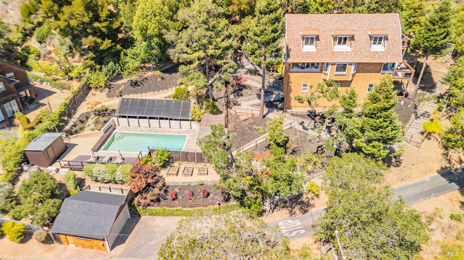 47 Coronet Ave