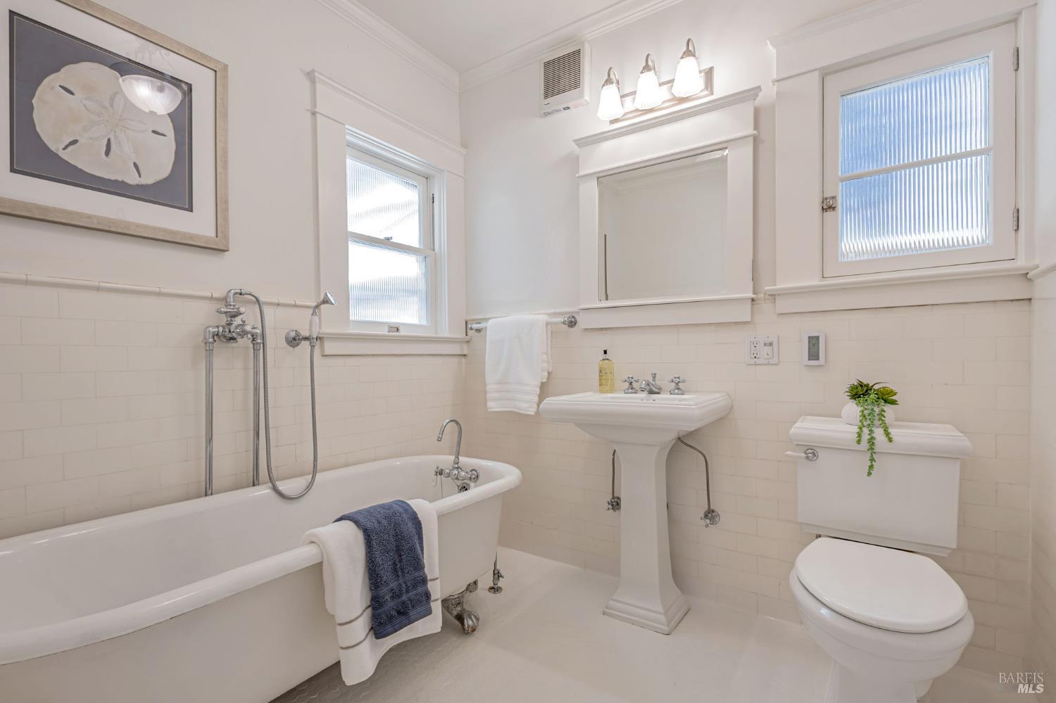47 Coronet Ave