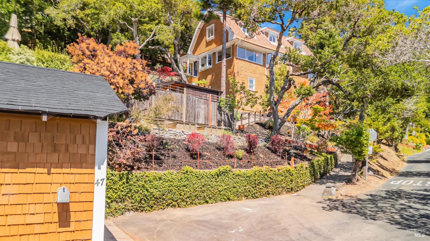 47 Coronet Ave
