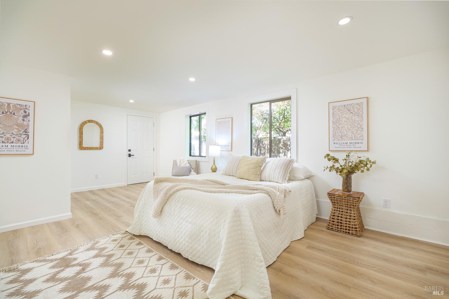 7 Belmont Ave
