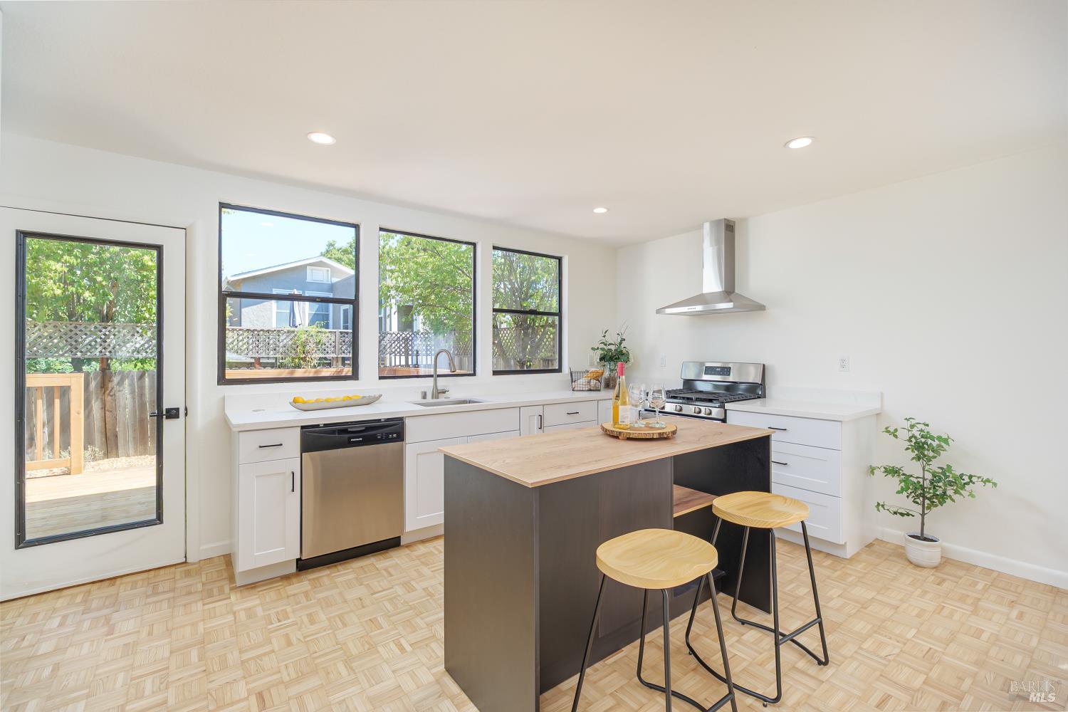 7 Belmont Ave