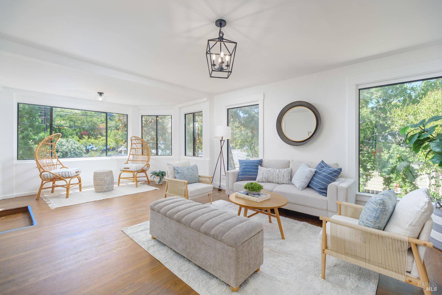 7 Belmont Ave