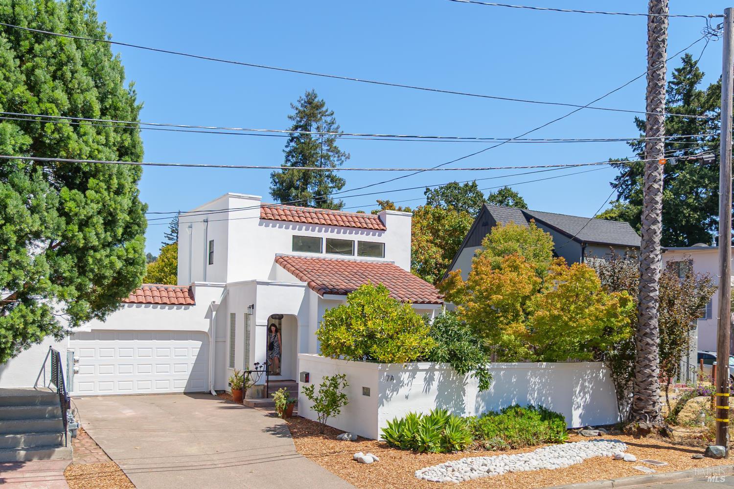7 Belmont Ave