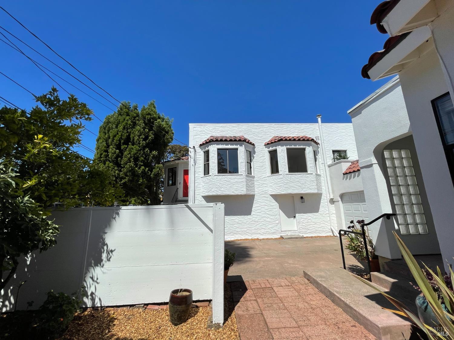 7 Belmont Ave