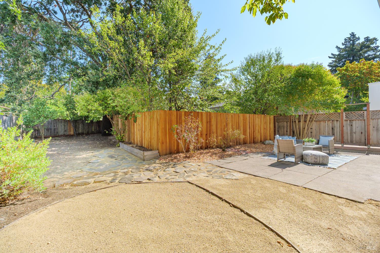 7 Belmont Ave