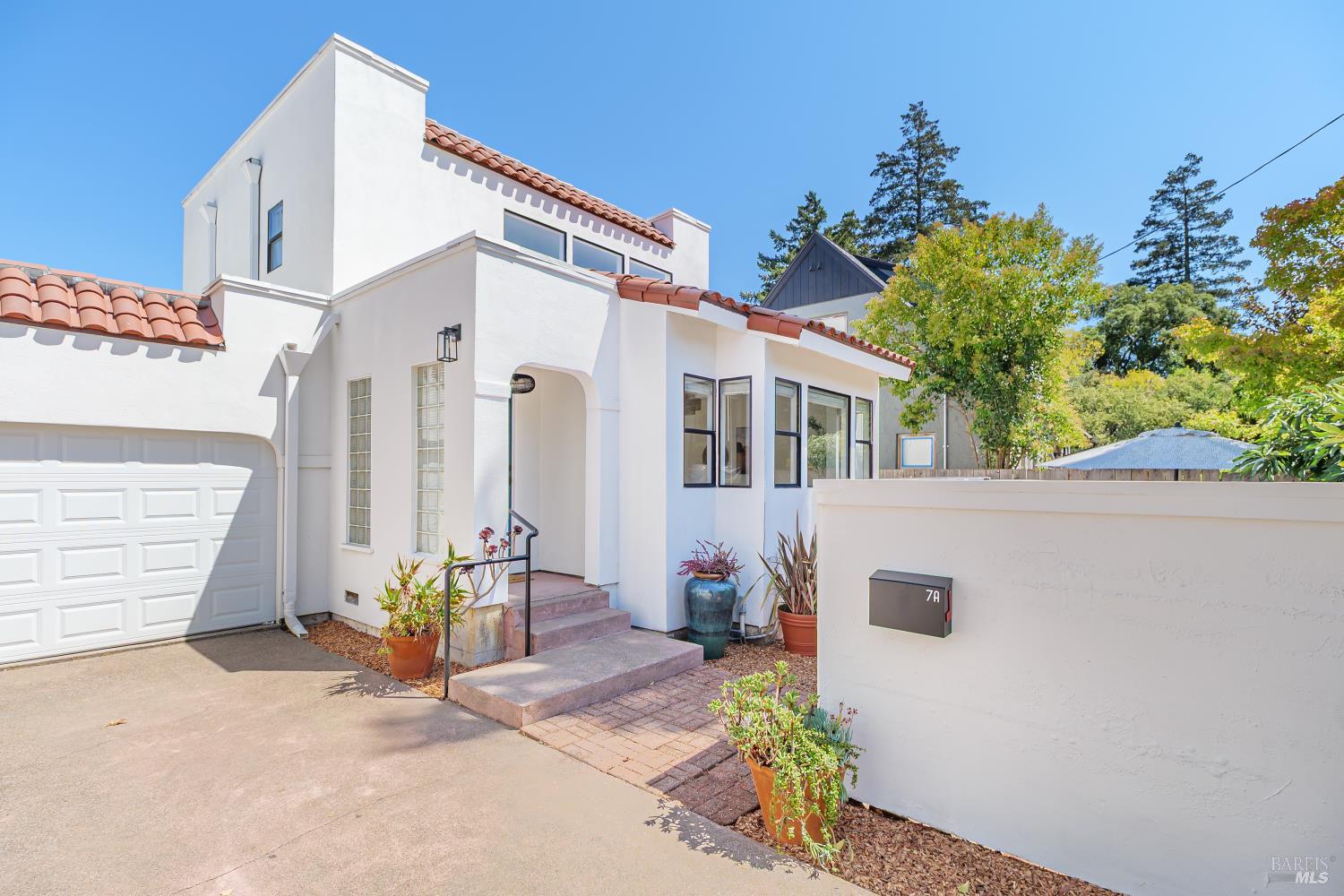 7 Belmont Ave