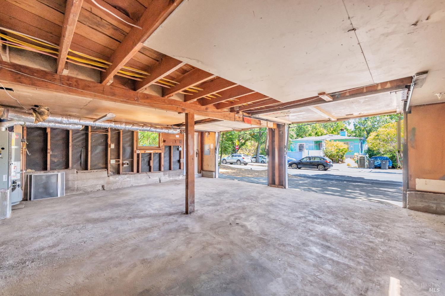 107 Butterfield Rd