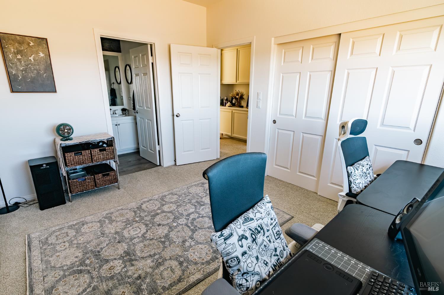 264 Waterside Cir