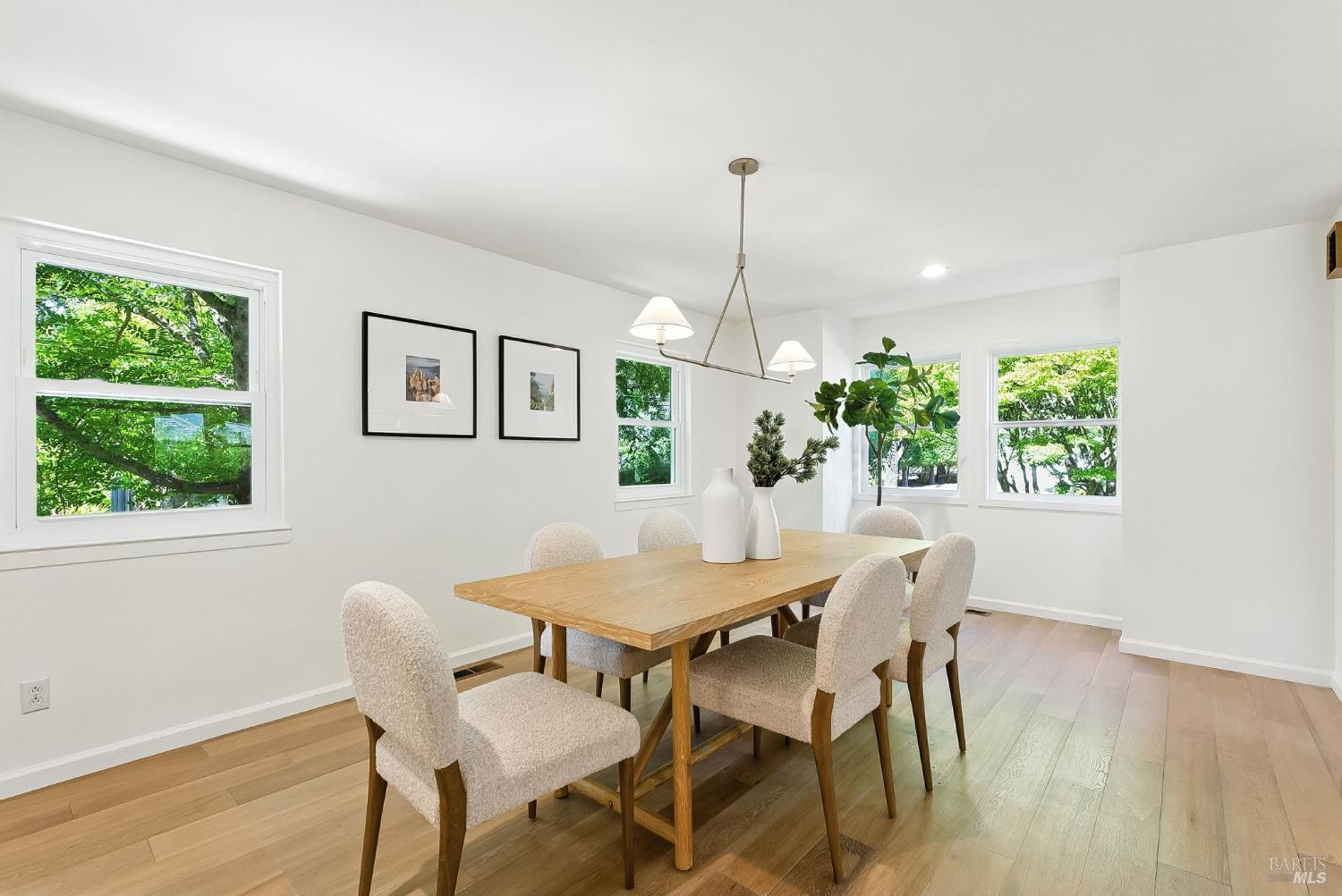115 Cascade Dr