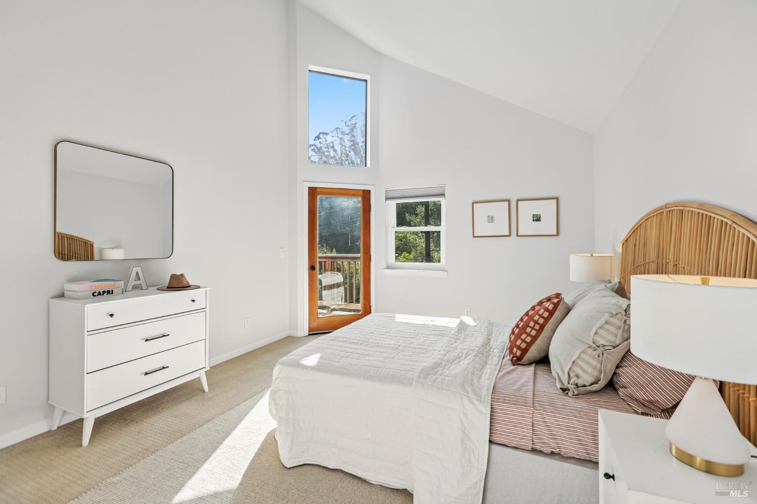 115 Cascade Dr