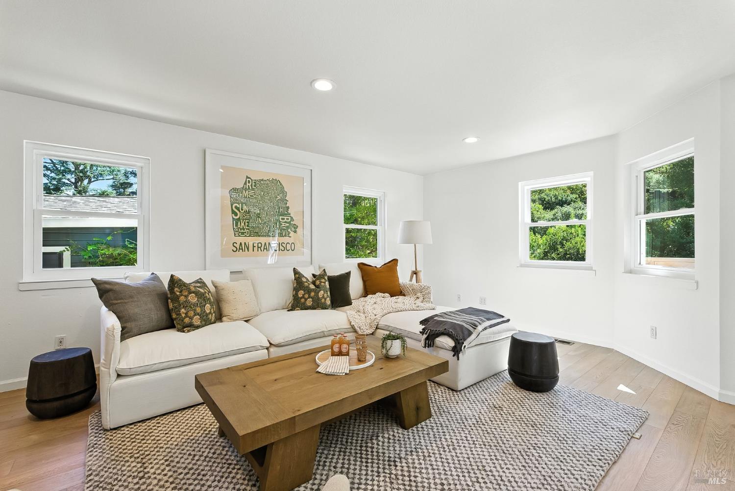 115 Cascade Dr