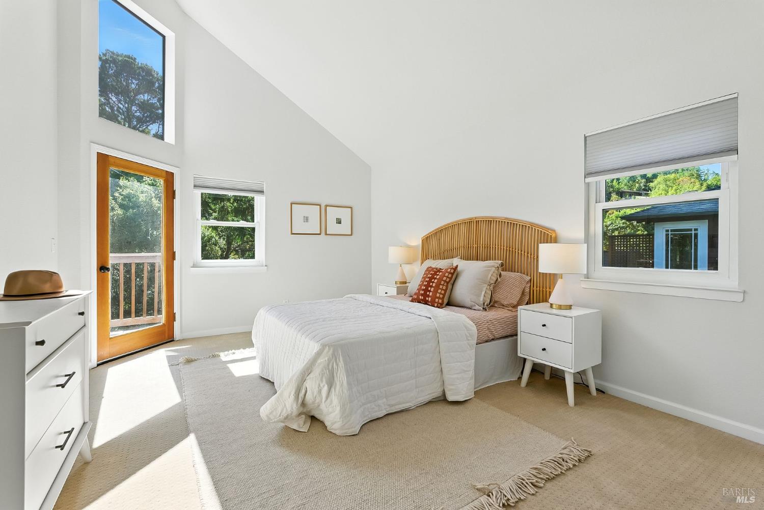 115 Cascade Dr