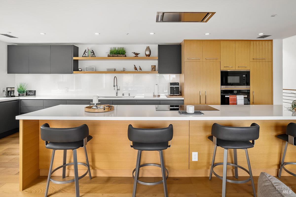 30 Toyon Ct