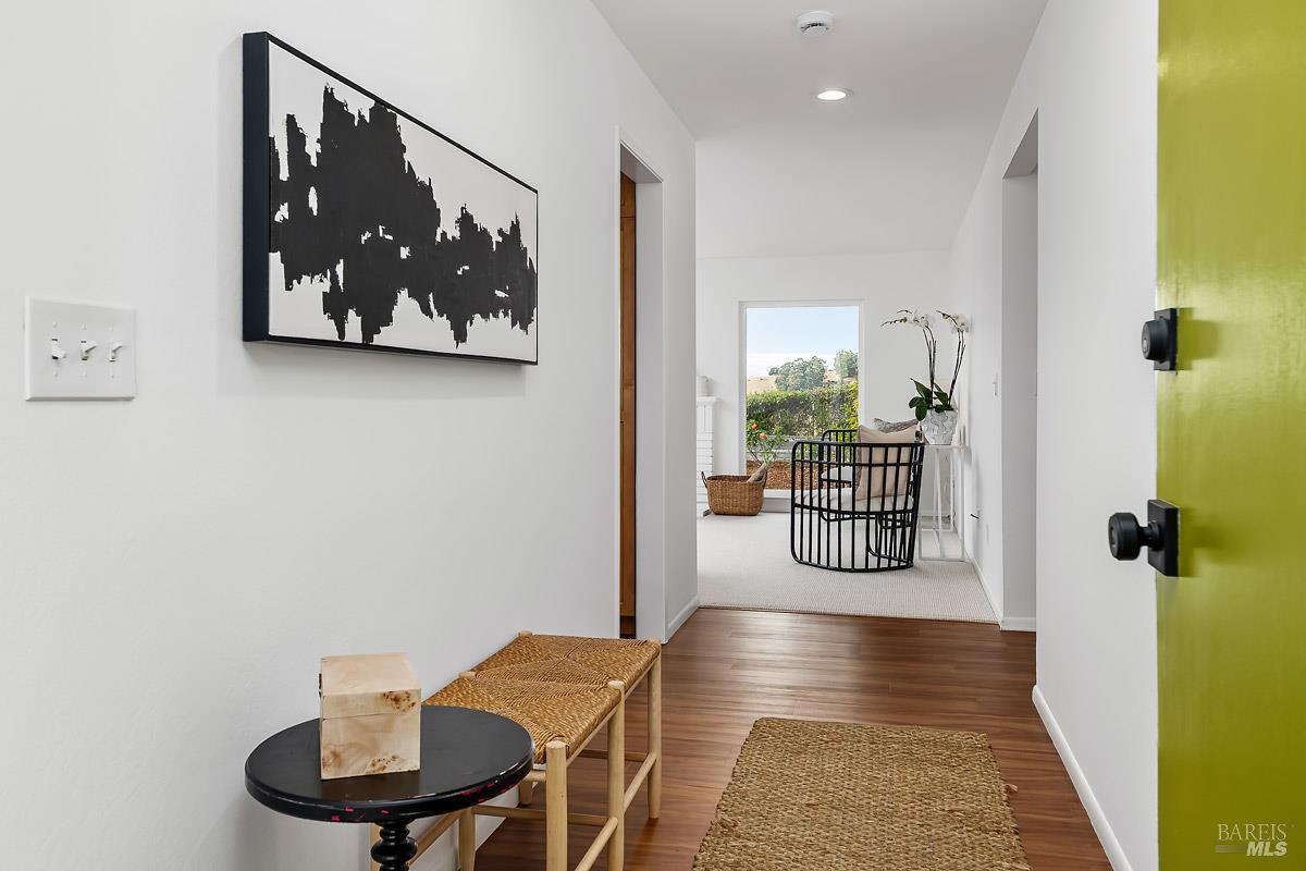 121 San Marino Dr