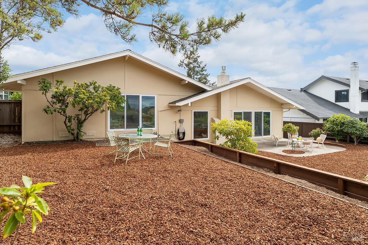 121 San Marino Dr