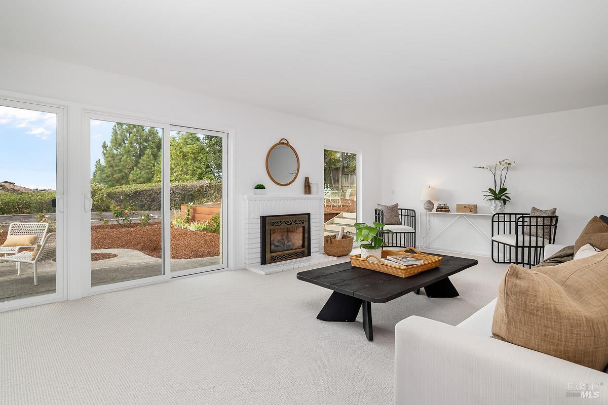 121 San Marino Dr