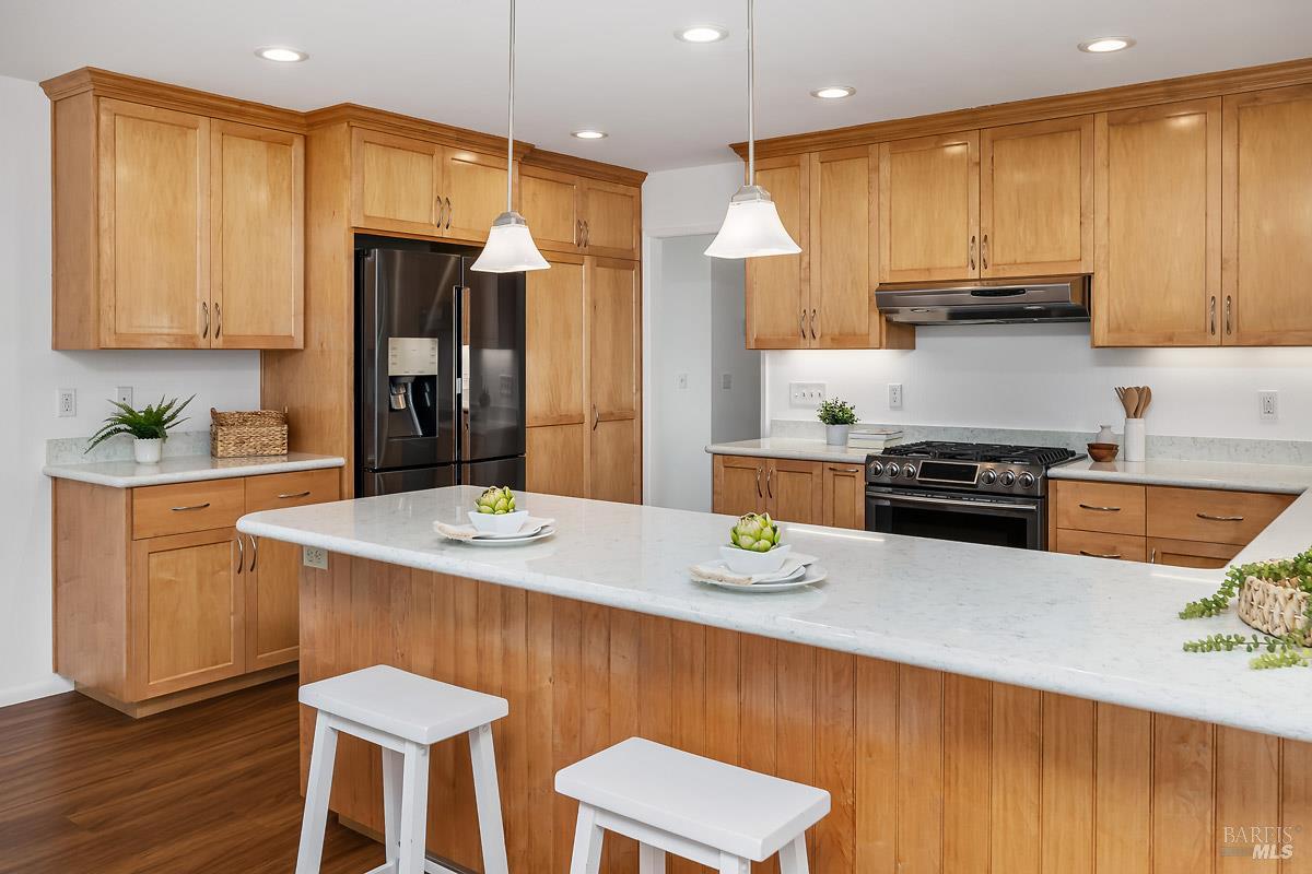 121 San Marino Dr