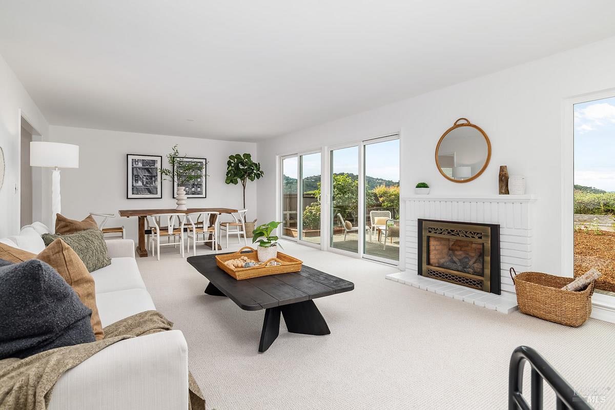 121 San Marino Dr