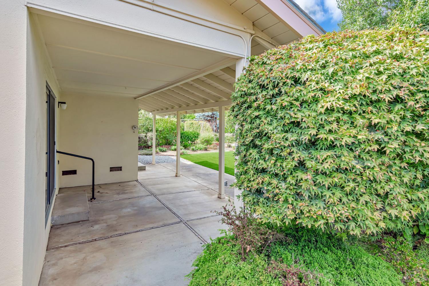 12 Devonshire Dr