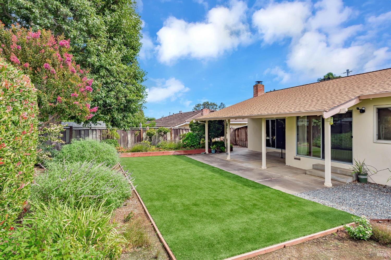 12 Devonshire Dr