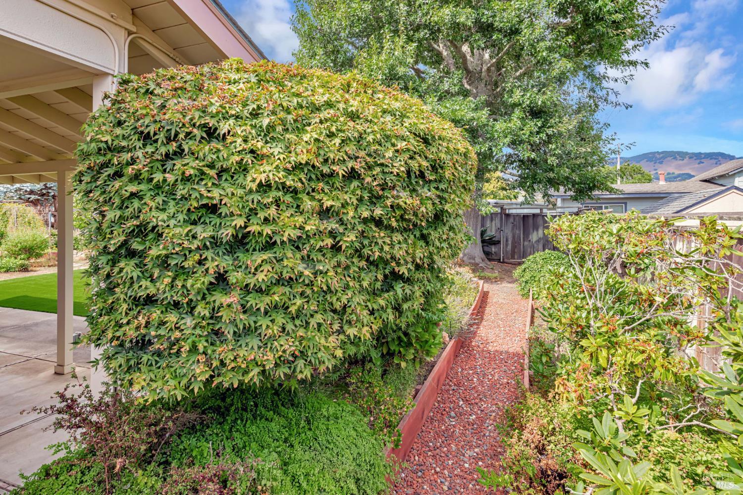 12 Devonshire Dr