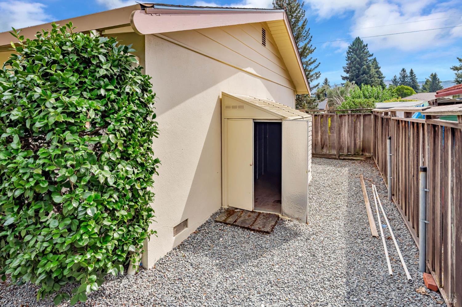 12 Devonshire Dr