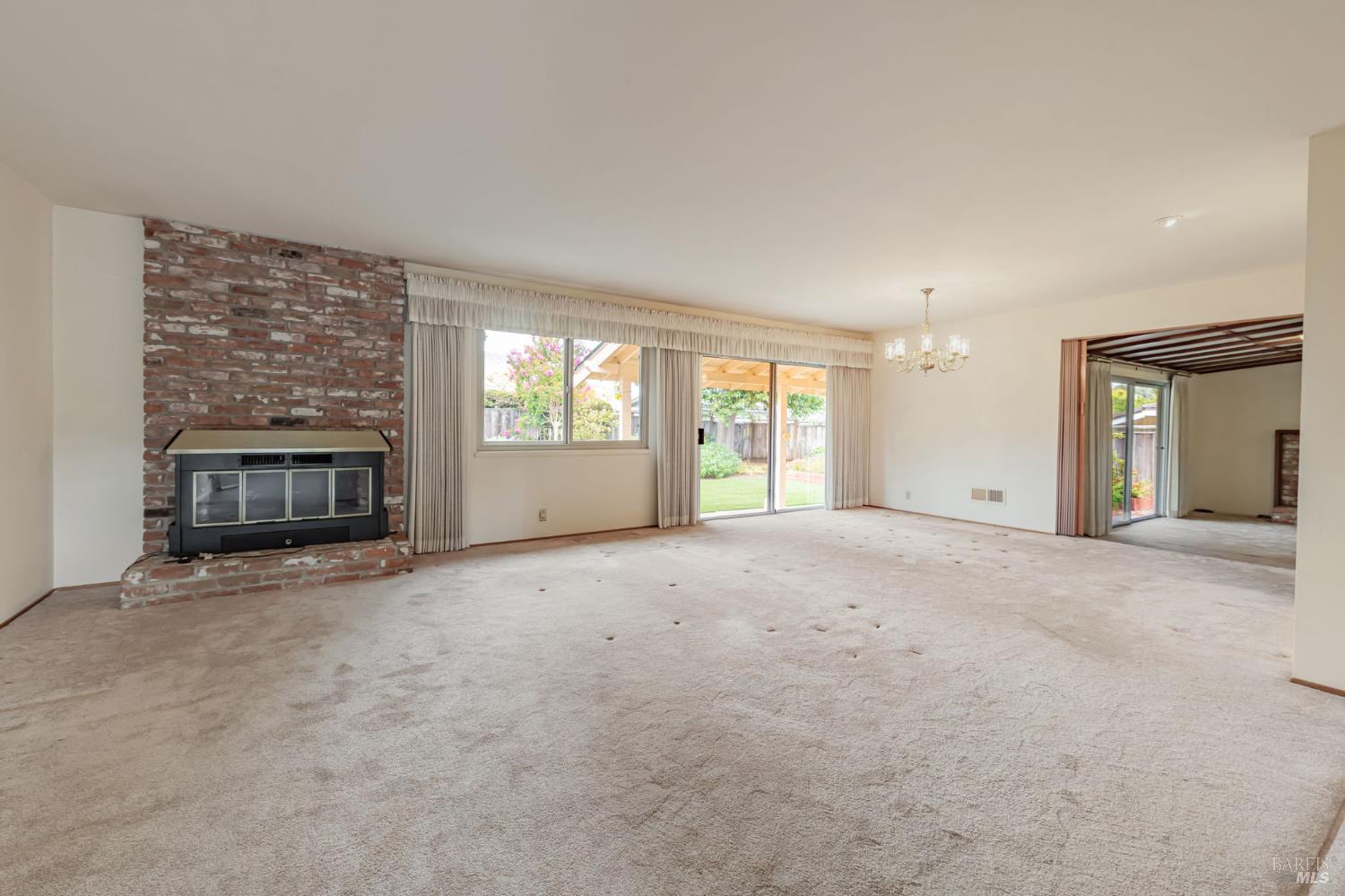 12 Devonshire Dr