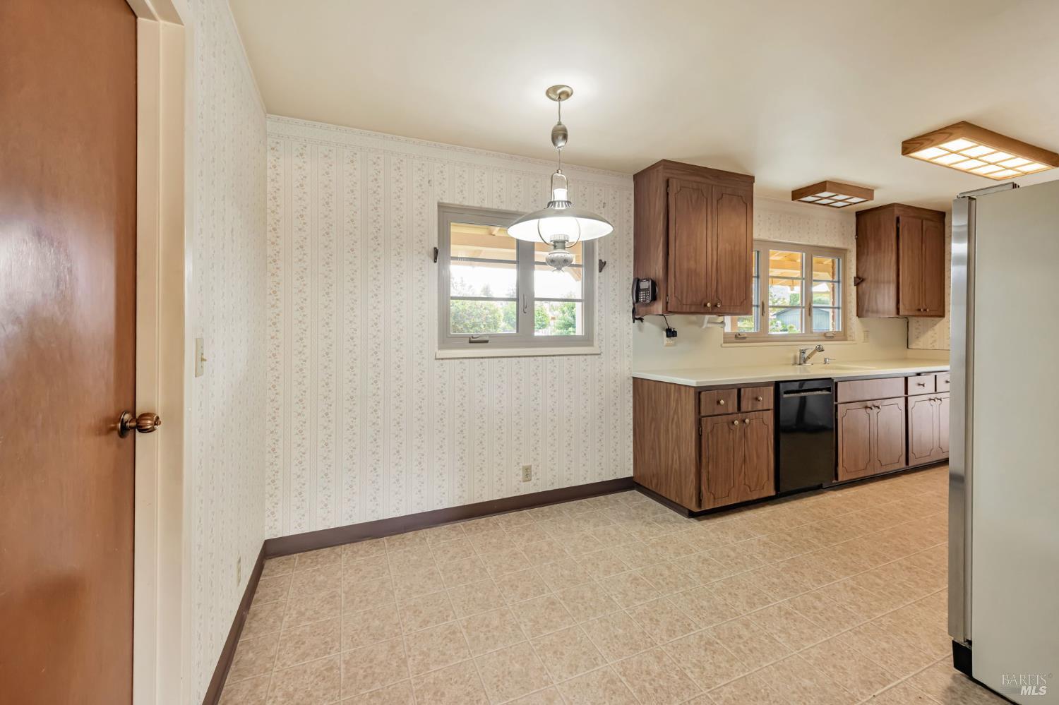 12 Devonshire Dr