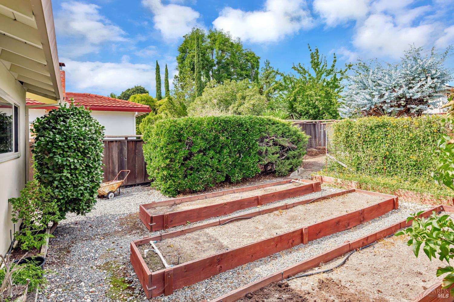 12 Devonshire Dr