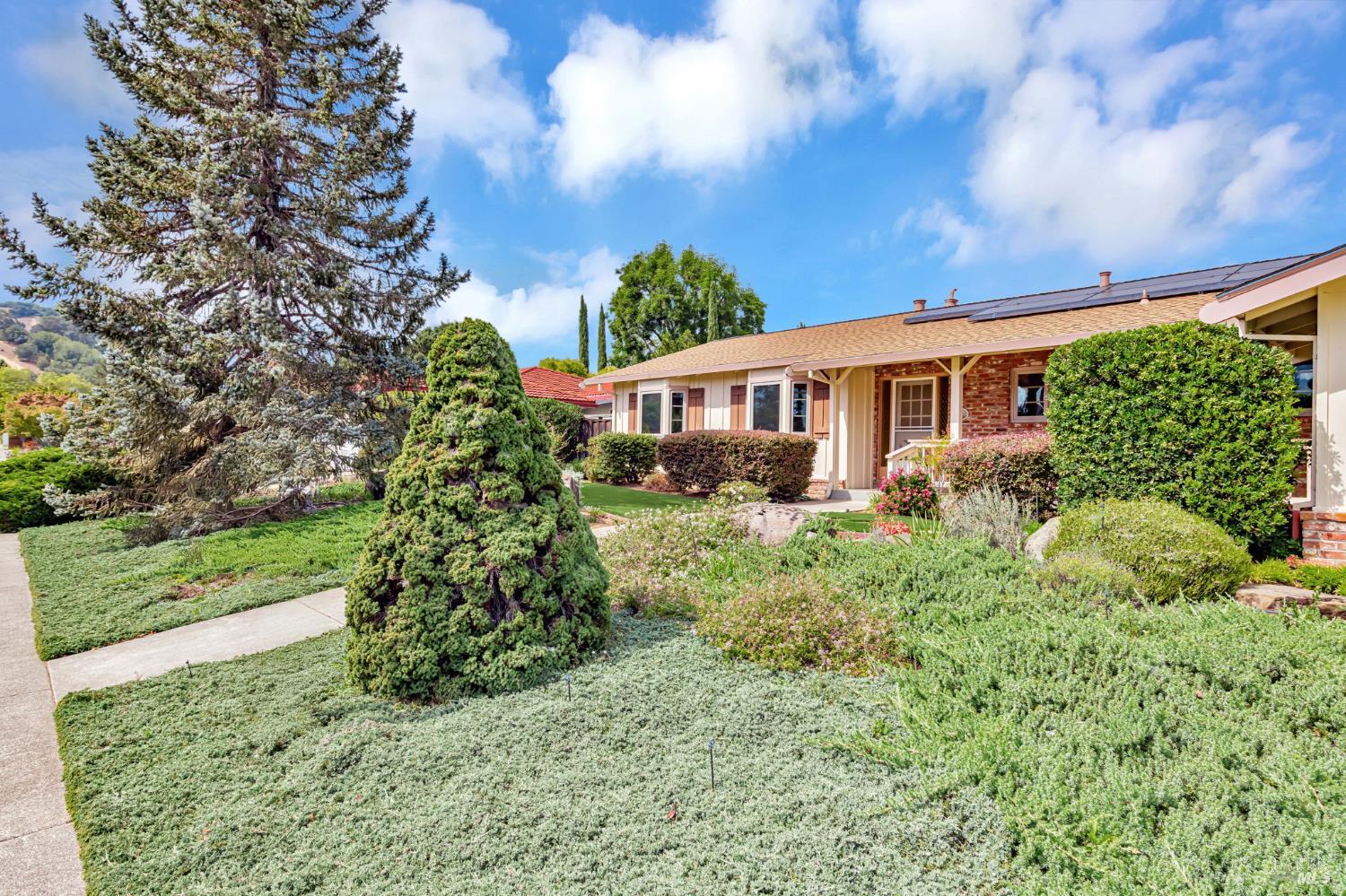 12 Devonshire Dr