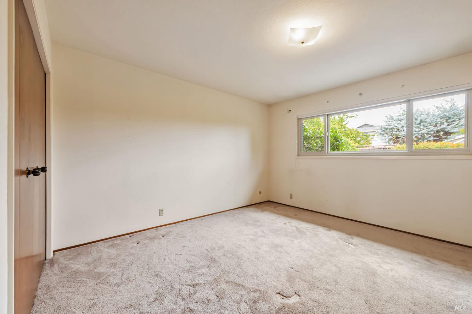 12 Devonshire Dr