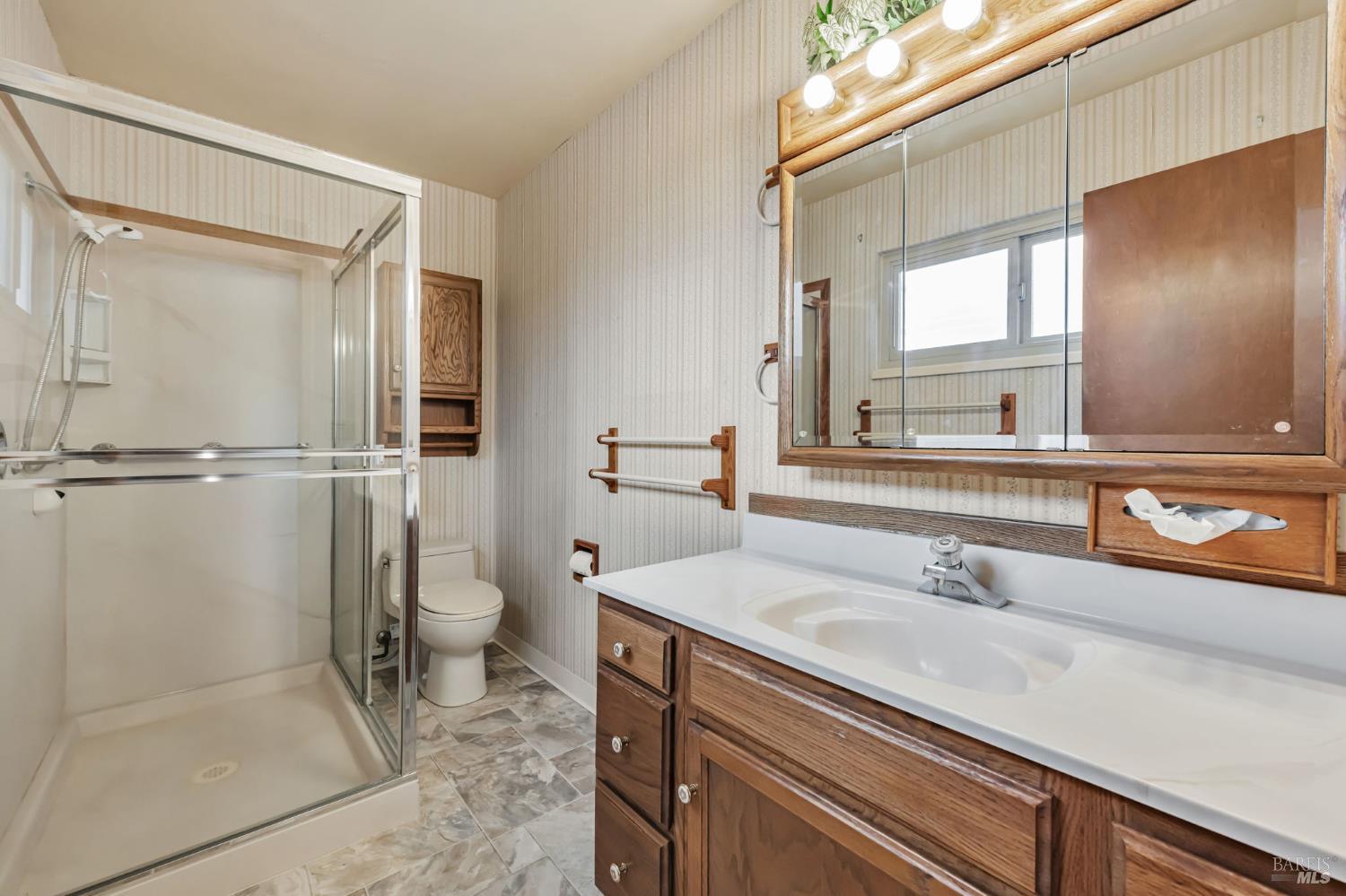 12 Devonshire Dr