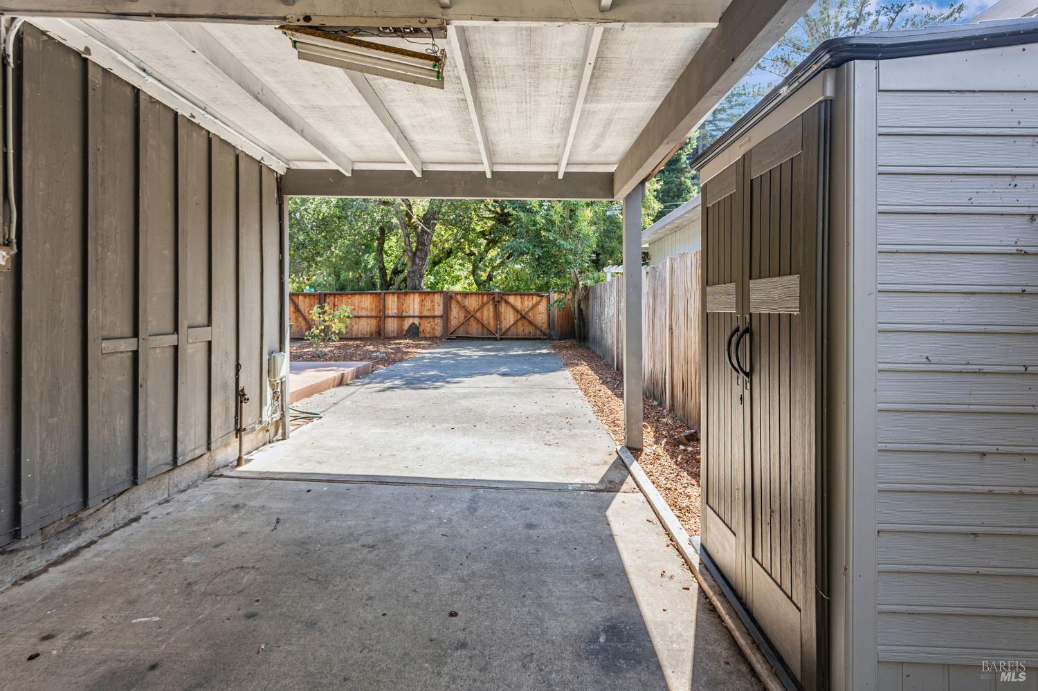 74 Creek Rd