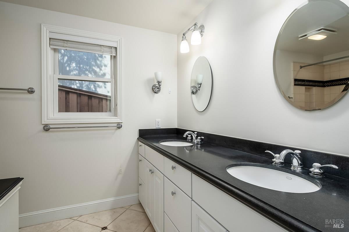 9 Sunnyside Ave