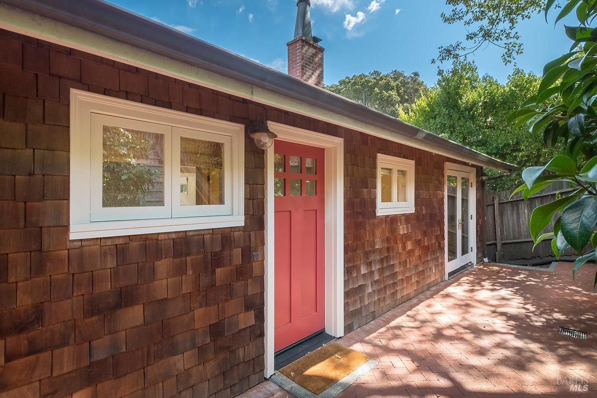 9 Sunnyside Ave