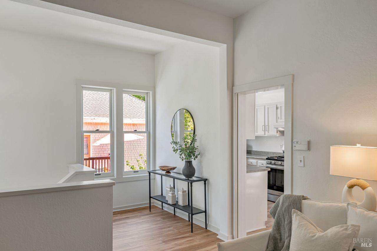 105 Bayview St
