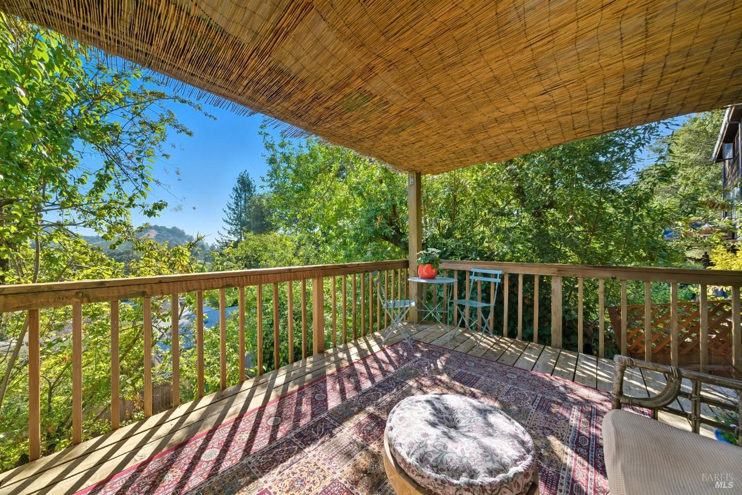 53 Foothill Rd