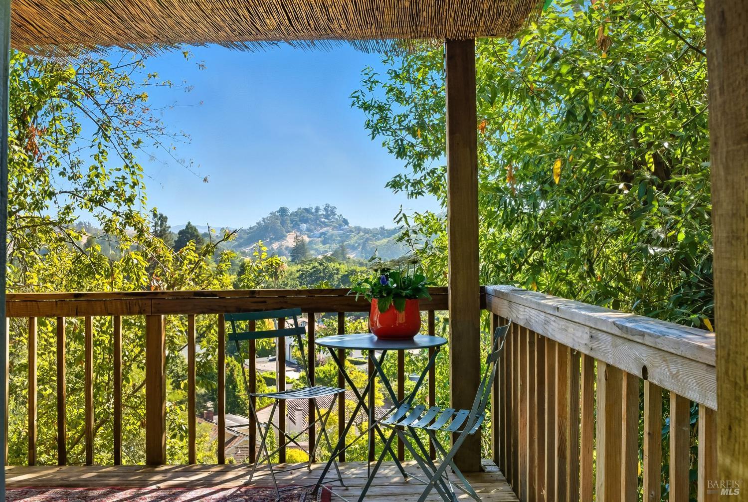 53 Foothill Rd