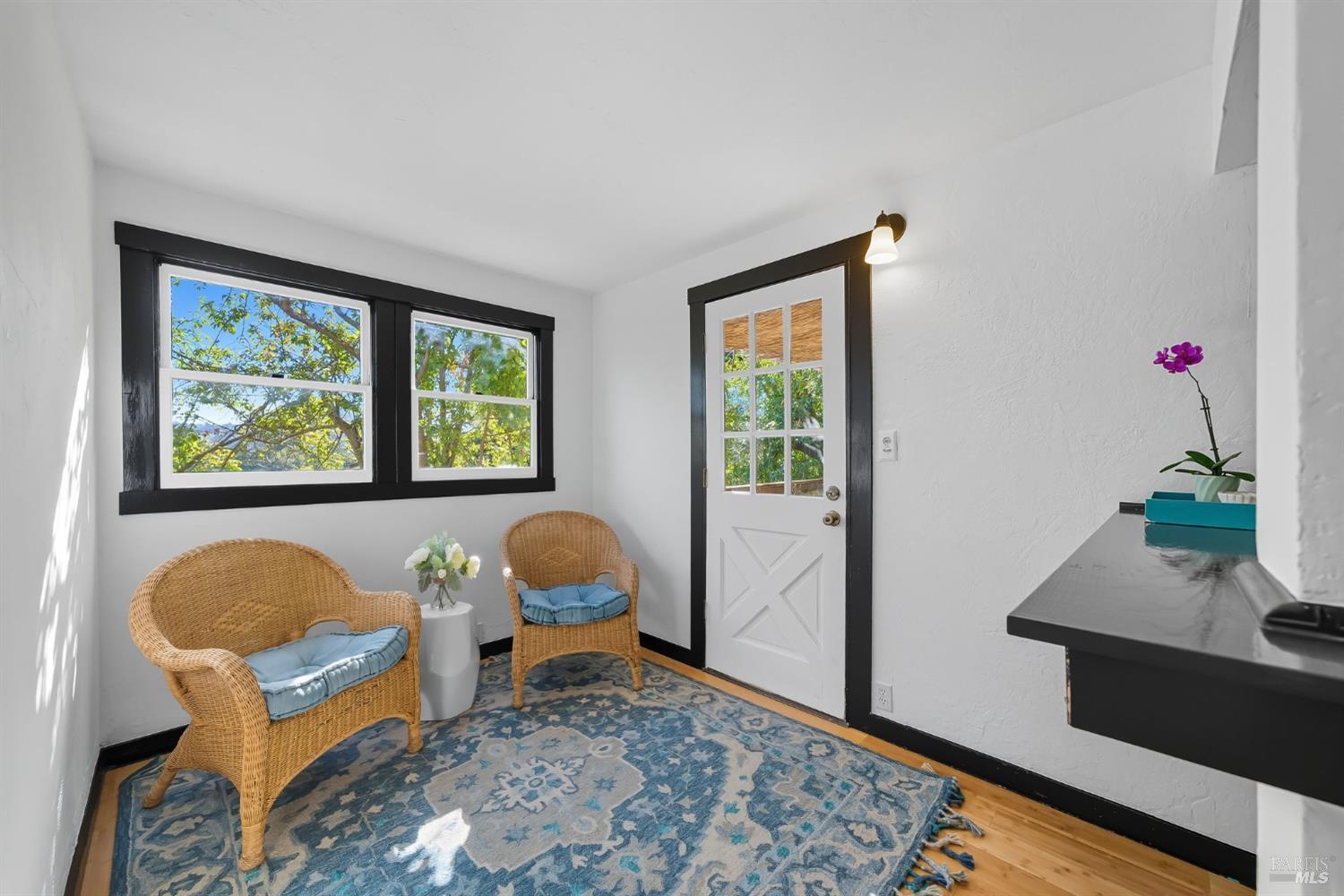 53 Foothill Rd
