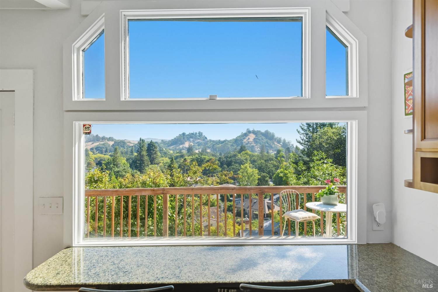 53 Foothill Rd