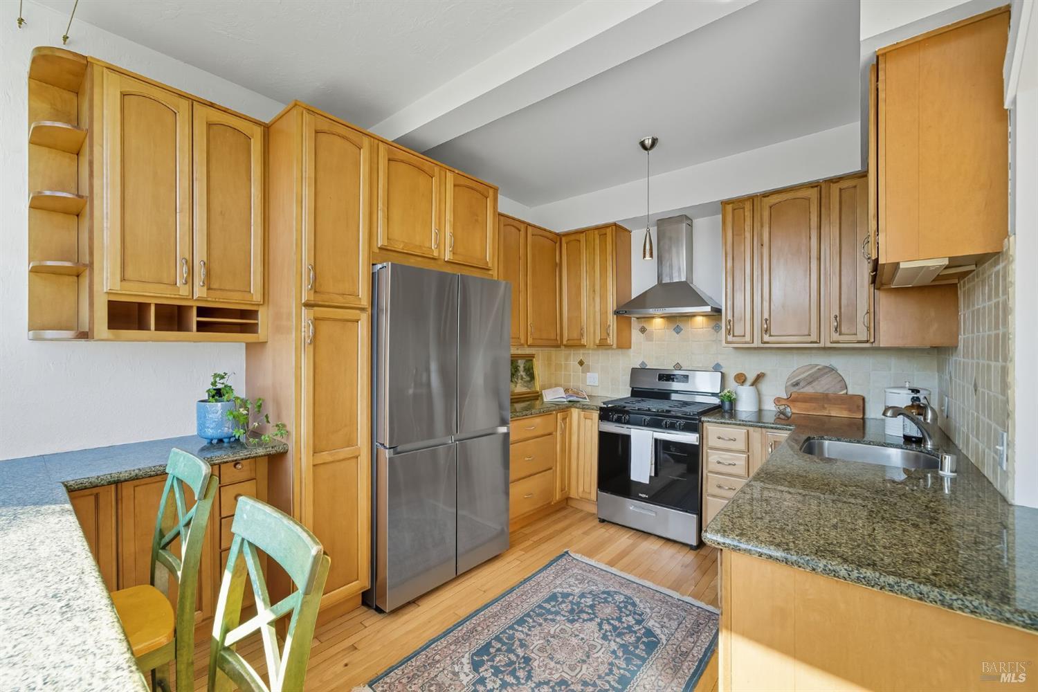 53 Foothill Rd