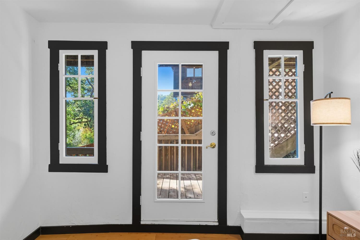 53 Foothill Rd