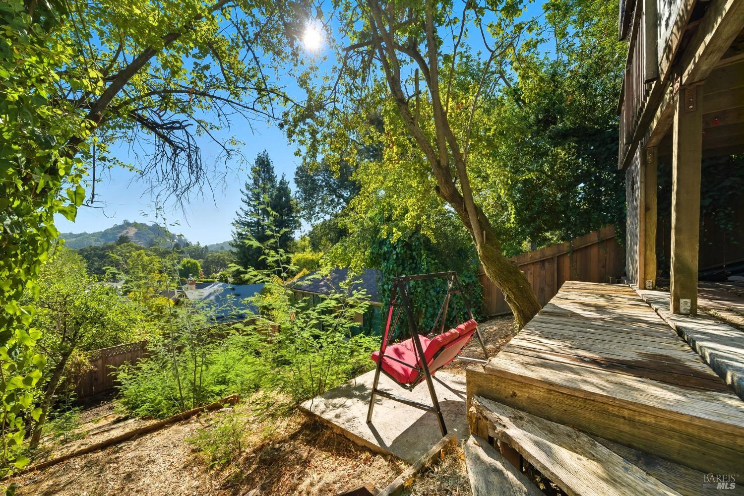53 Foothill Rd