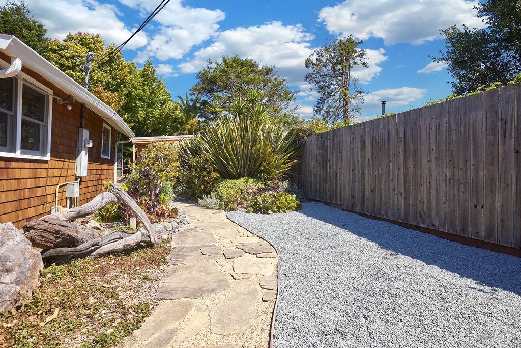130 Juniper Rd