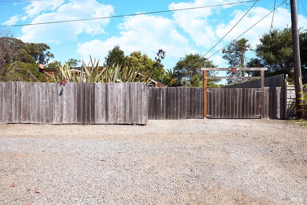 130 Juniper Rd