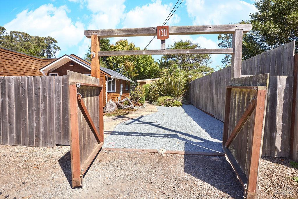 130 Juniper Rd