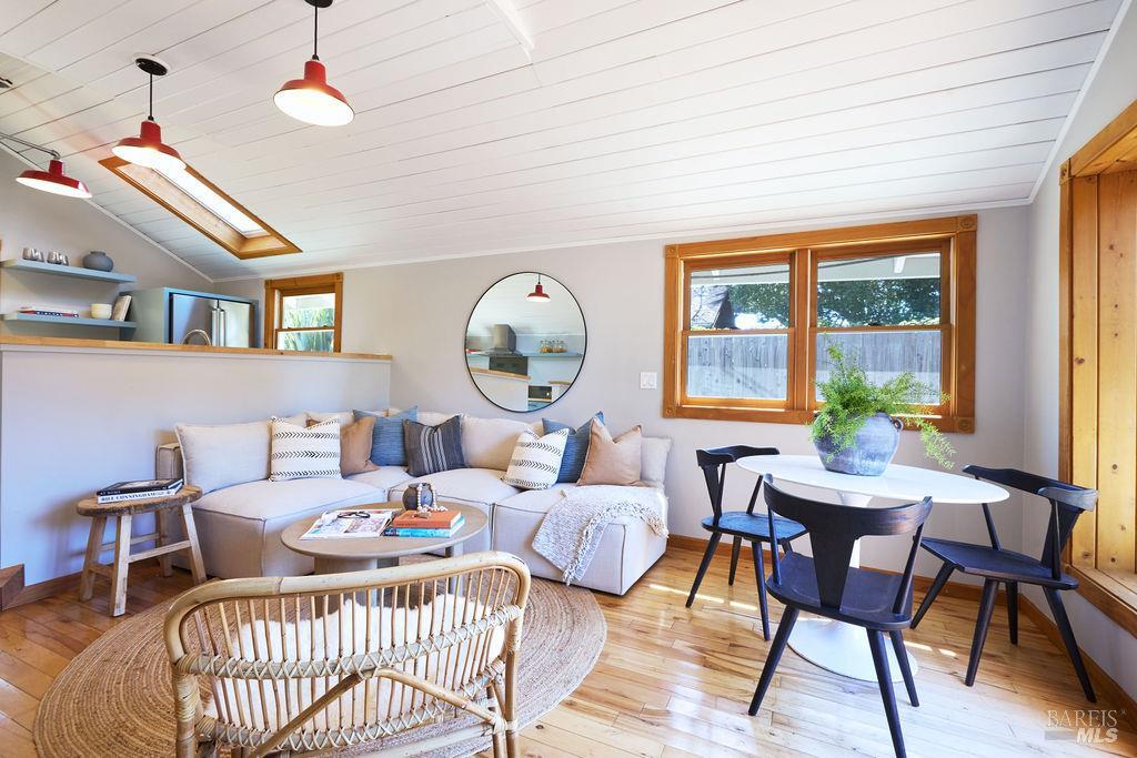 130 Juniper Rd